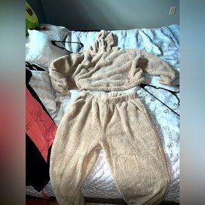 2X Two piece, never worn!